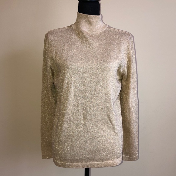 Beautiful Gold turtleneck sweater - Picture 1 of 5